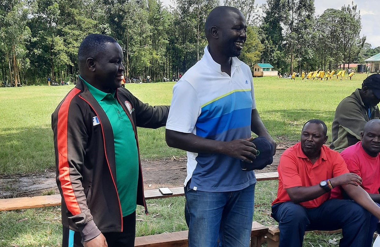 FKF KAKAMEGA CHAIRMAN VISITS REFEREES  TRAINING AT MALAVA
